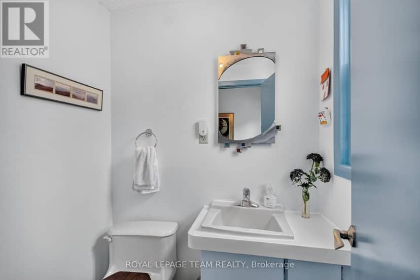 673 Golden Avenue — photo 20 of 40