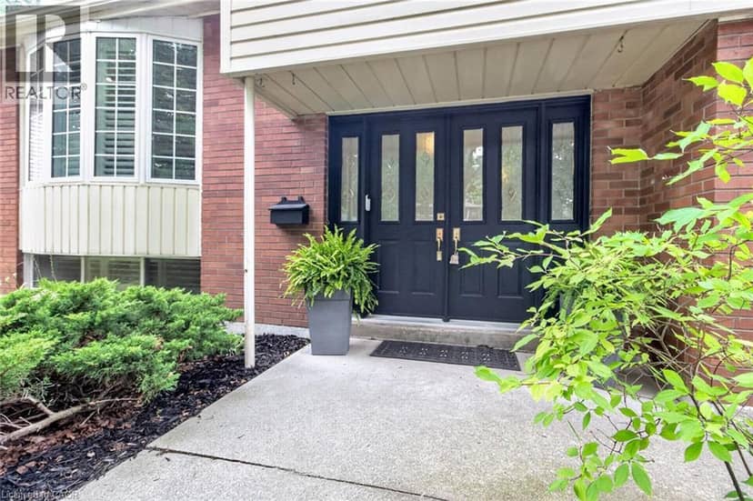 516 KENMARR Crescent, Burlington, photo 4