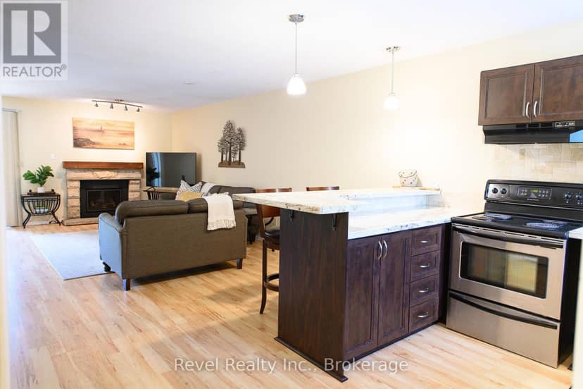 440 Oxbow Crescent W — photo 3 of 31