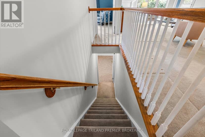 7 - 1755 Louise Boulevard — photo 24 of 36