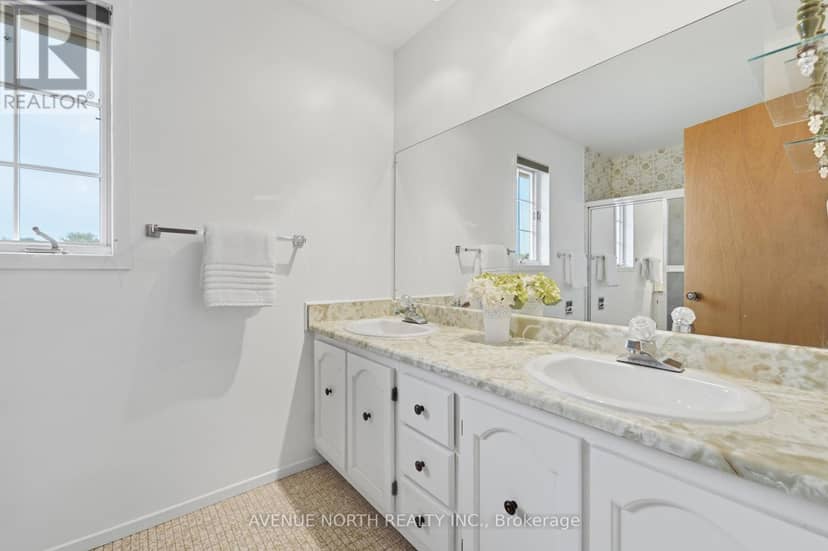 1283 Surrey Avenue — photo 31 of 39
