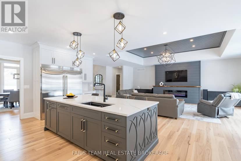 7 Reynolds Road — photo 9 of 40