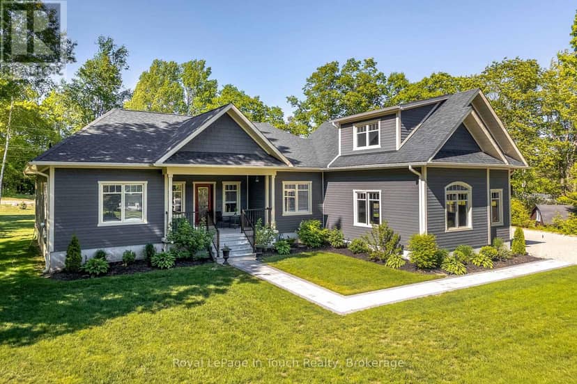 55 Beaufort Crescent — photo 1 of 40
