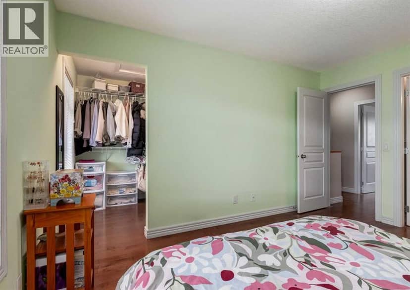 12 Royal Oak Lane NW — photo 23 of 35