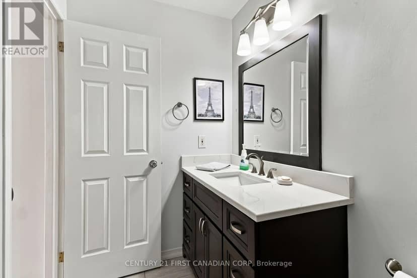 23 - 20 Kernohan Parkway — photo 16 of 29
