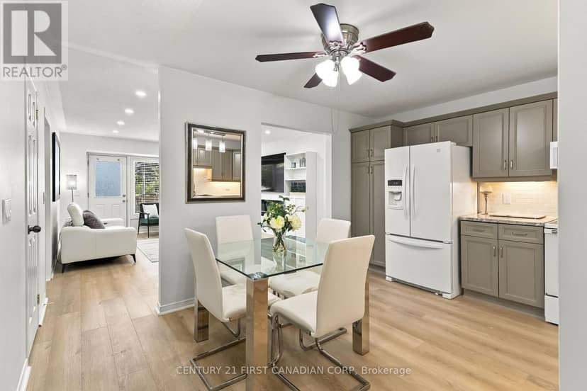 23 - 20 Kernohan Parkway, London South, photo 7