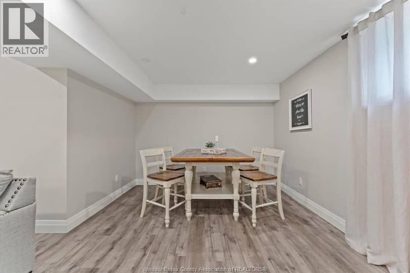 209 Mullen Crescent — photo 22 of 32