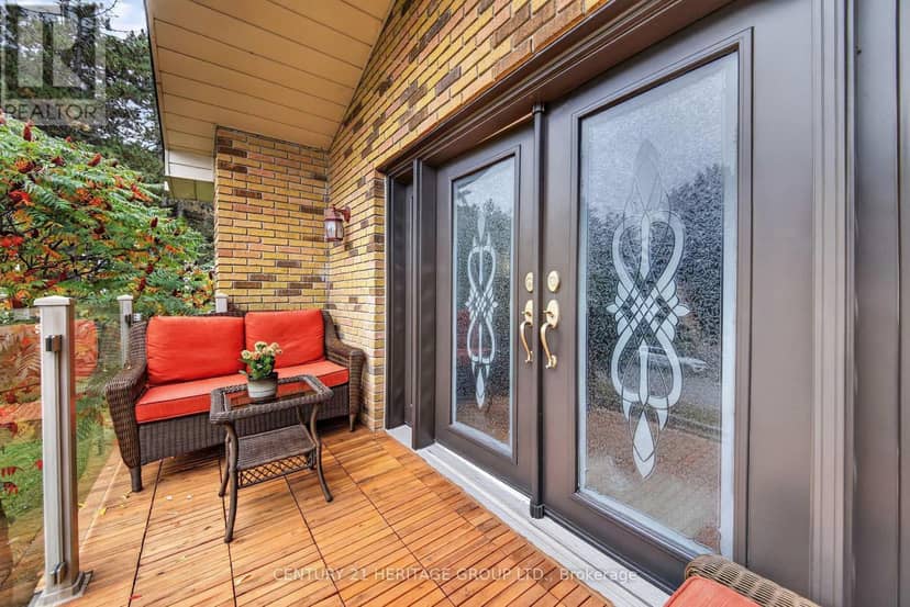 1 Arthur Evans Crescent — photo 14 of 40