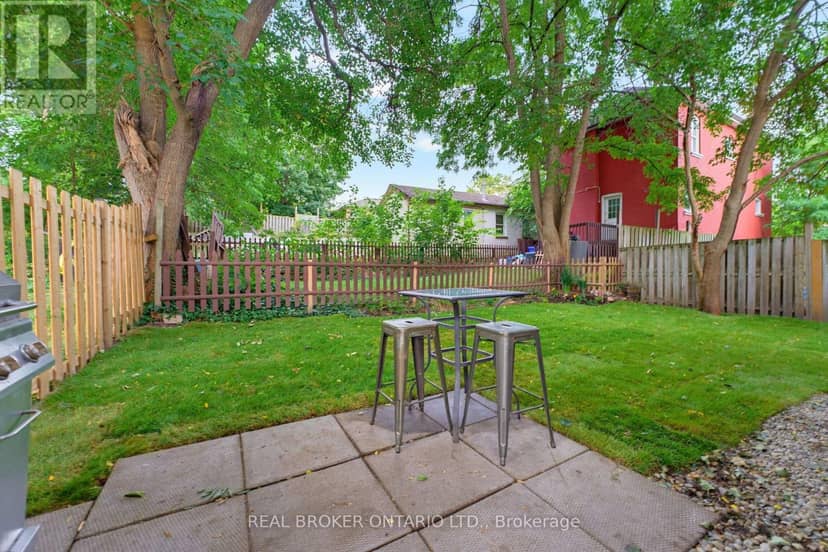 118 Clarence Street — photo 21 of 30