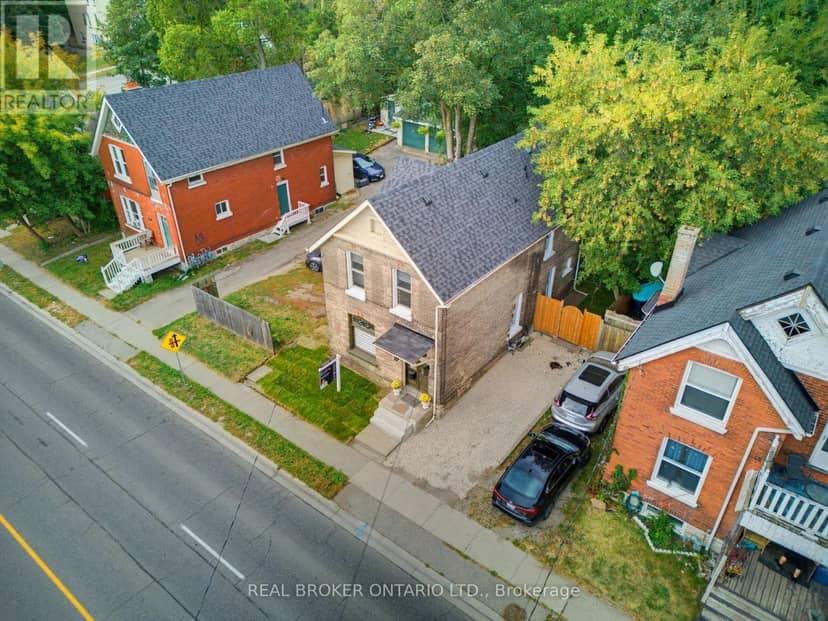 118 Clarence Street — photo 25 of 30