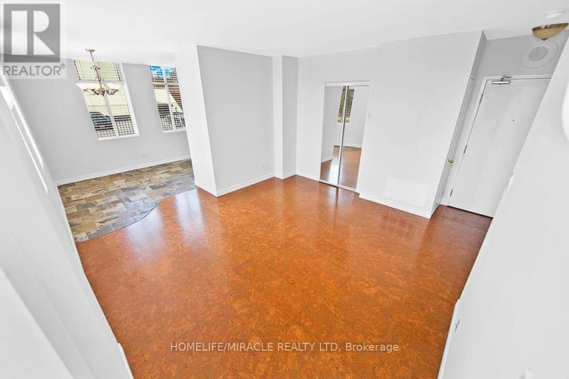 505 - 36 James Street S — photo 8 of 16