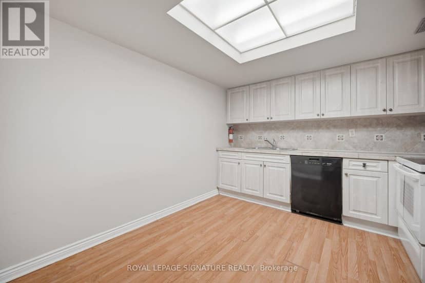 1002 - 77 Carlton Street — photo 11 of 26