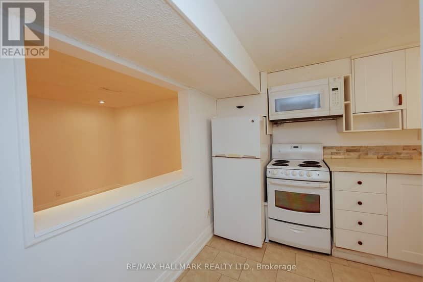 781 Pam Crescent — photo 38 of 38