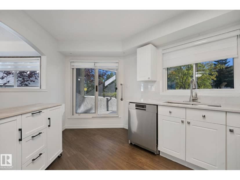 #111 182 Haddow Cl NW — photo 16 of 40