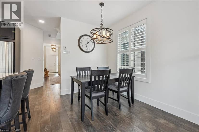 153 YELLOW BIRCH Crescent — photo 16 of 40
