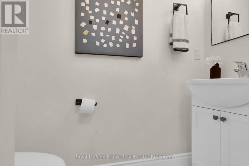 3B George Street — photo 20 of 40