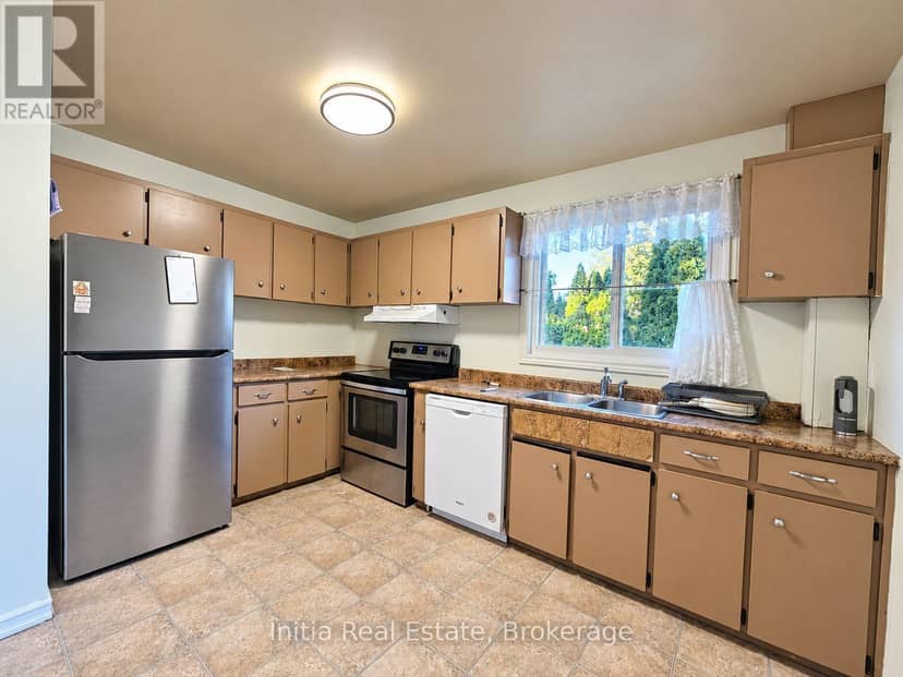 8370 Gregory Place — photo 8 of 28