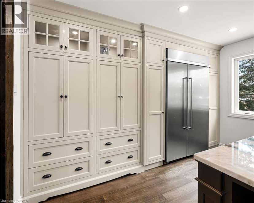 75 LYON Avenue — photo 13 of 37