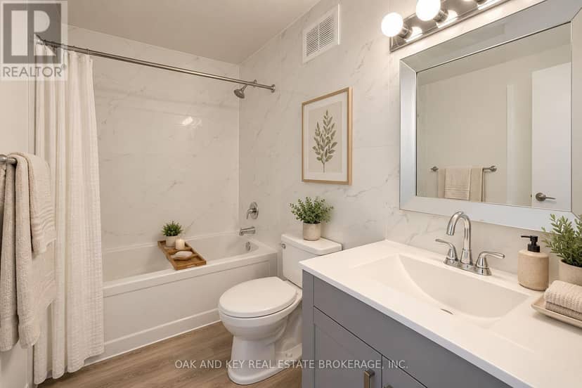 705 - 573 Mornington Avenue — photo 11 of 20