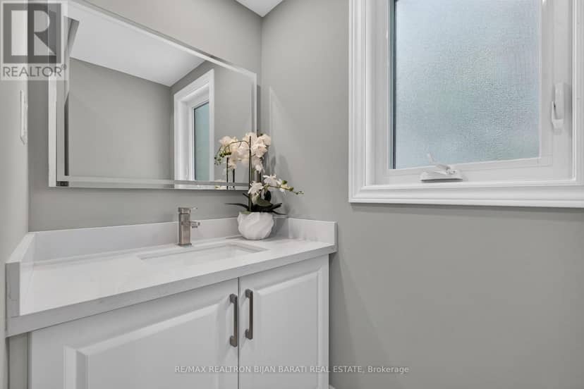 42 Franklin Avenue — photo 23 of 40