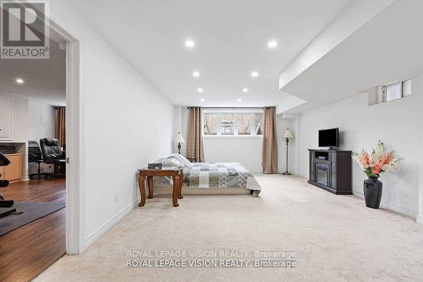 41 Treetops Boulevard — photo 31 of 40