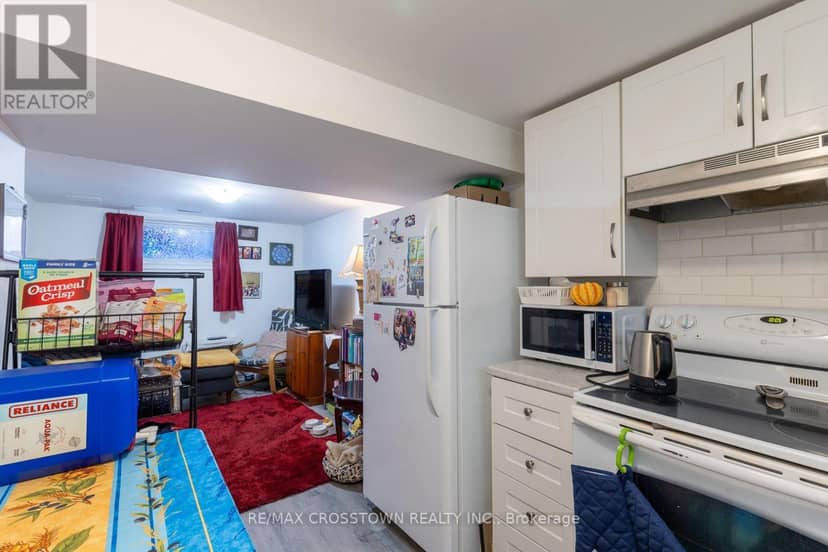 86 Victoria Street — photo 19 of 31