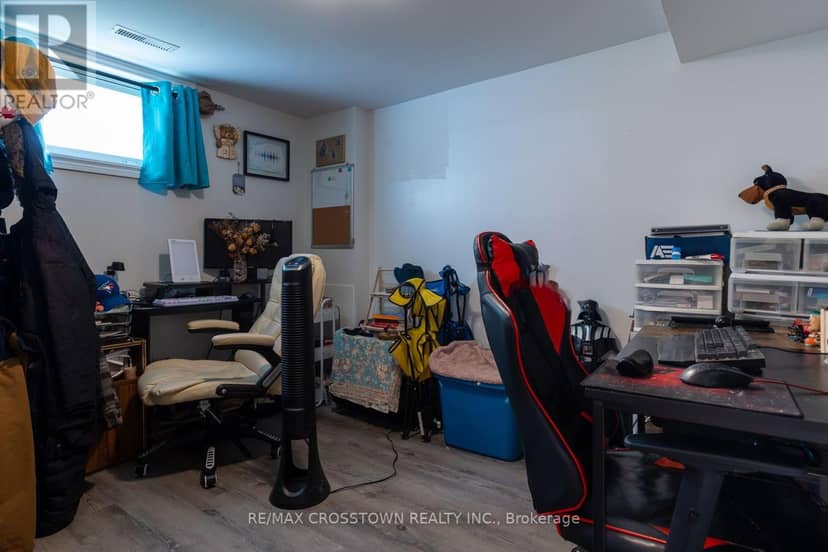 86 Victoria Street — photo 23 of 31