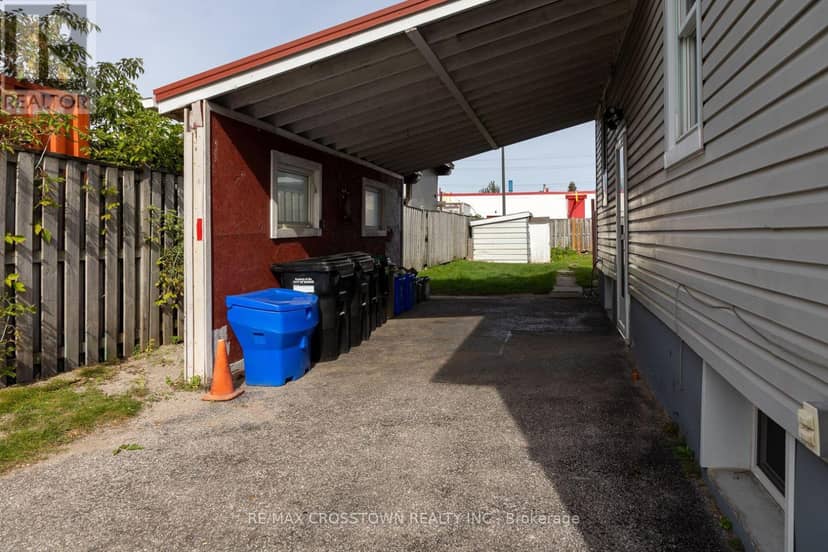 86 Victoria Street — photo 24 of 31