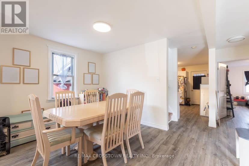 86 Victoria Street, Barrie, photo 3