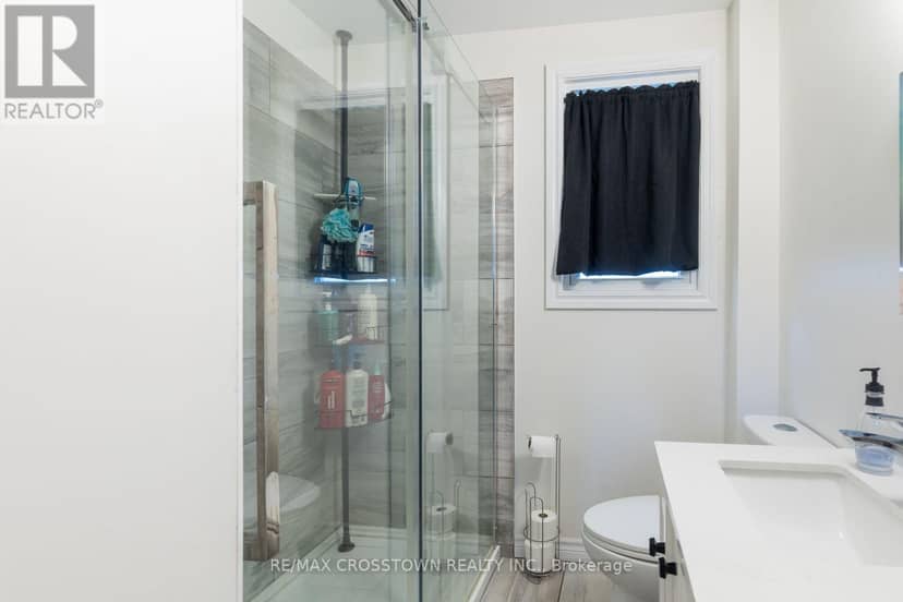 86 Victoria Street — photo 9 of 31