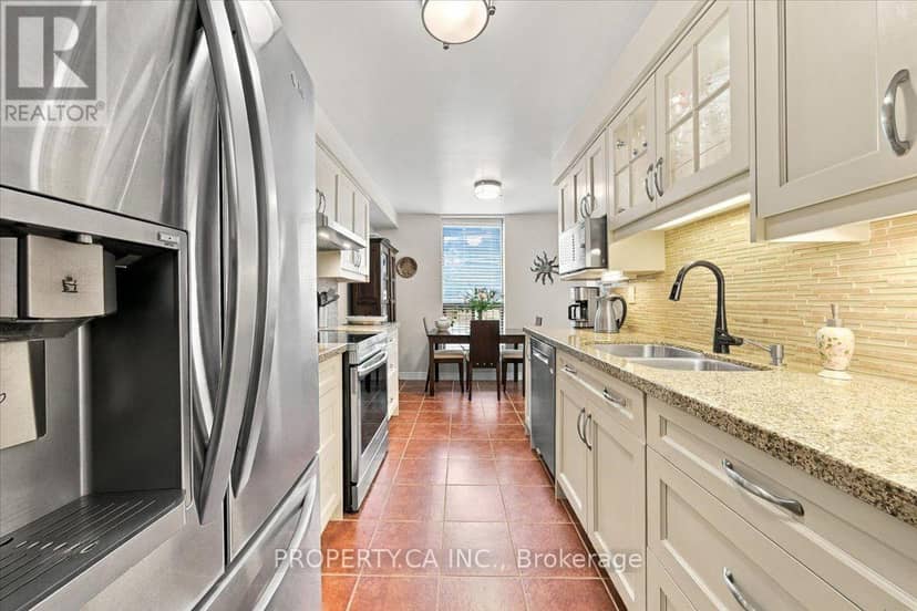 602 - 30 Church Street — photo 10 of 38