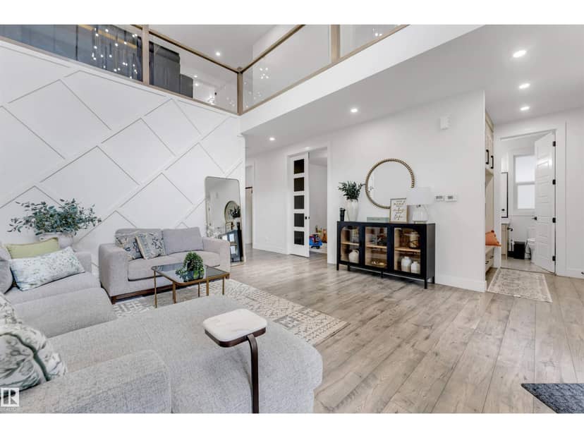 1824 18 AV NW, Edmonton, photo 2