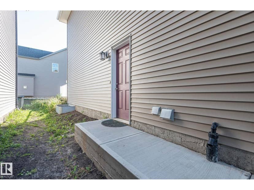 2635 Donaghey Cr SW, Edmonton, photo 2