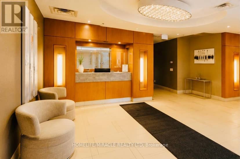 1512 - 840 Queens Plate Drive, Toronto, photo 2
