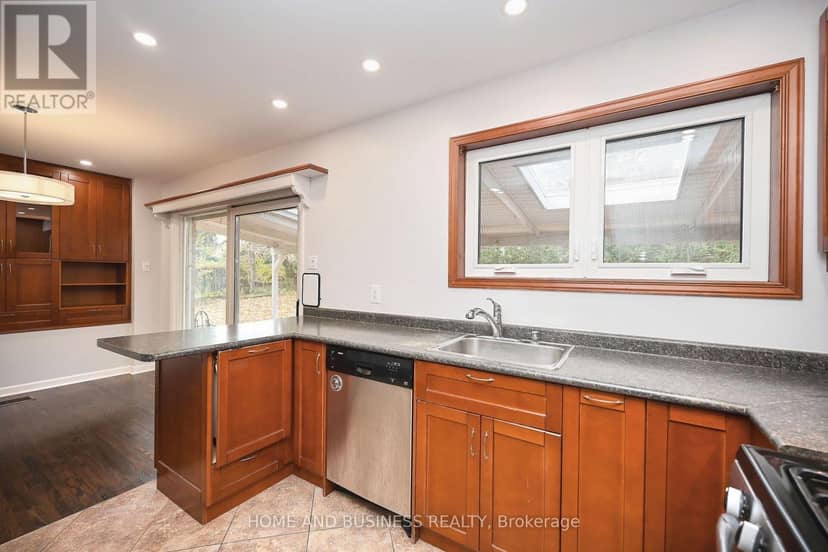 3668 The Credit Woodlands Road — photo 22 of 40