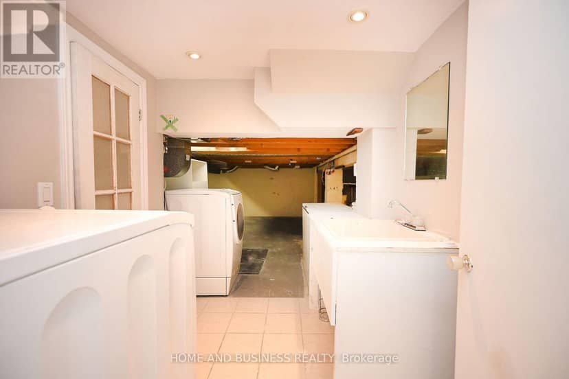 3668 The Credit Woodlands Road — photo 40 of 40