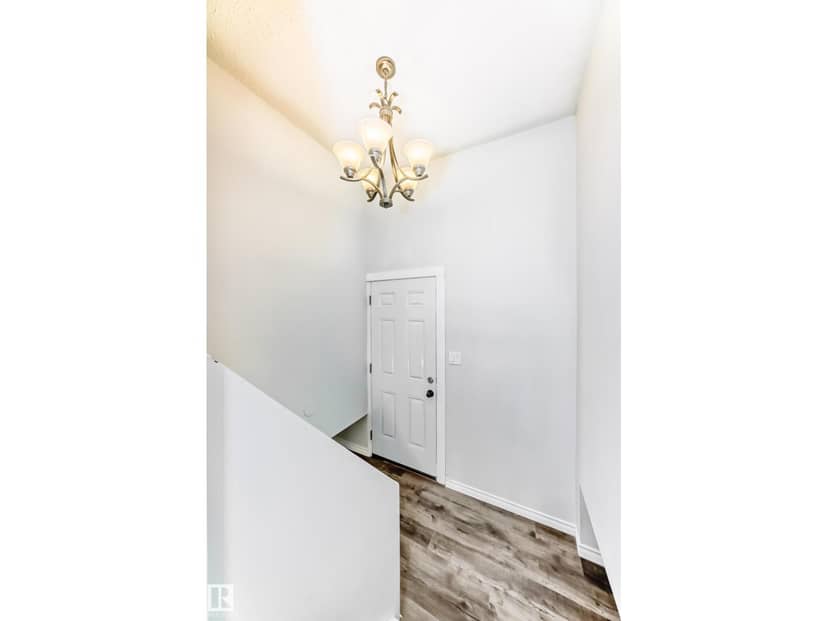 8615 42A AV NW — photo 27 of 39