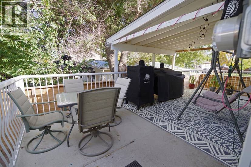 5203 42 Avenue — photo 34 of 40