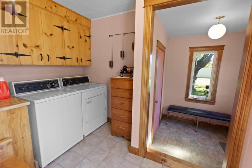 2049 Georgetown Road — photo 15 of 38