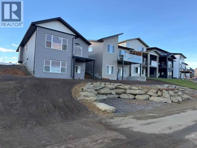 11 Vincent Gate — photo 12 of 20