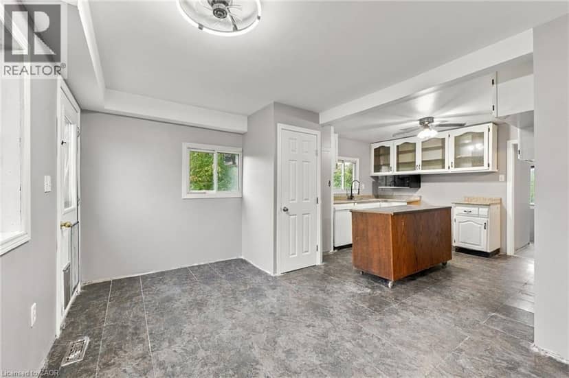 77937 LONDON Road, Clinton, photo 7