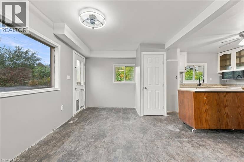 77937 LONDON Road, Clinton, photo 8
