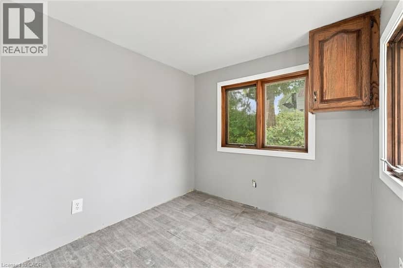 77937 LONDON Road — photo 20 of 38
