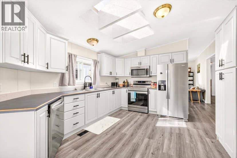 35 Slalom Drive, Fernie, photo 3