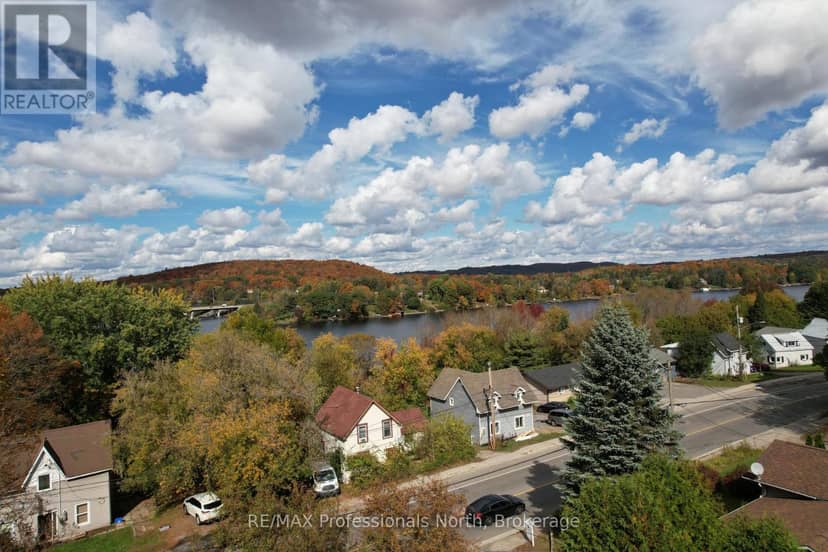 155 Main Street W, Huntsville, photo 2