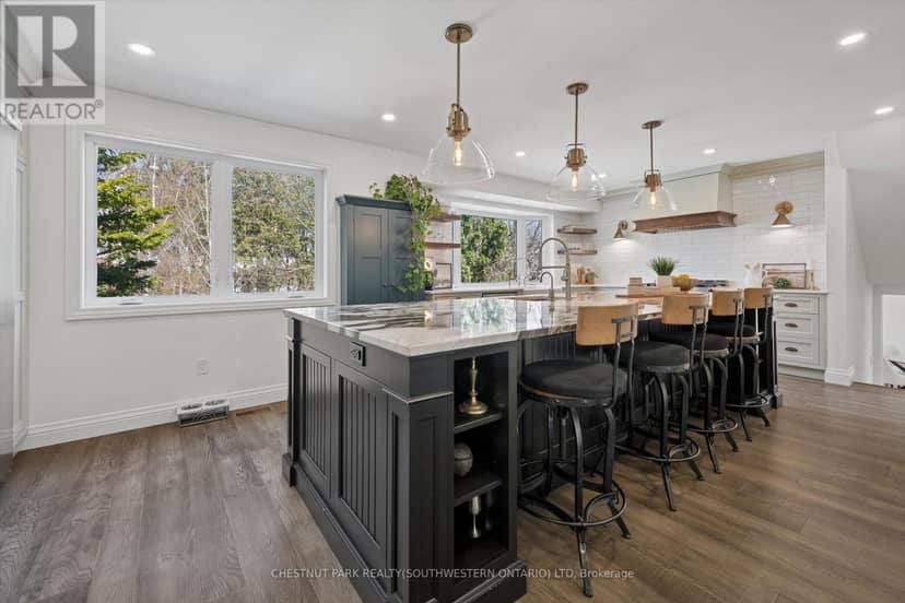 75 Lyon Avenue — photo 12 of 39