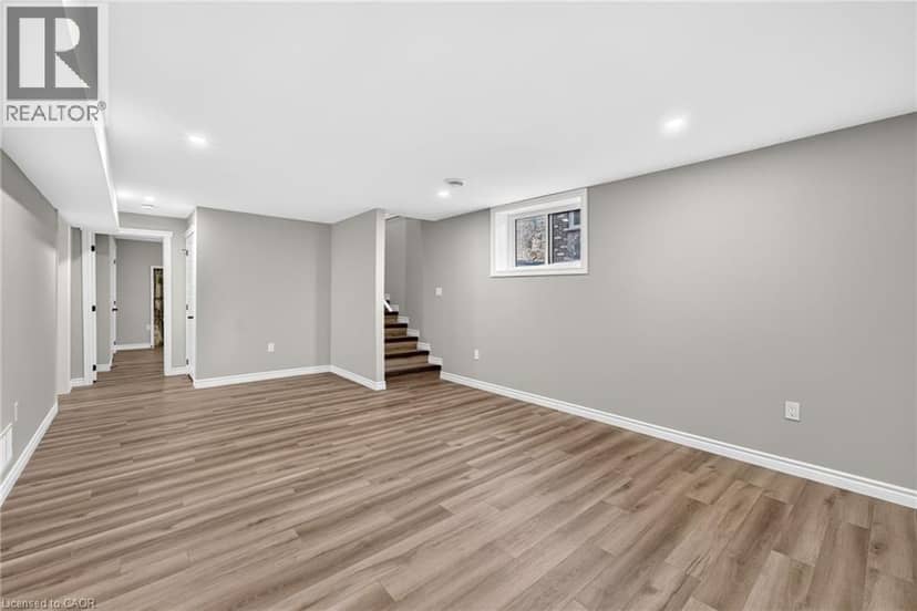 52 QUEEN Street — photo 31 of 40