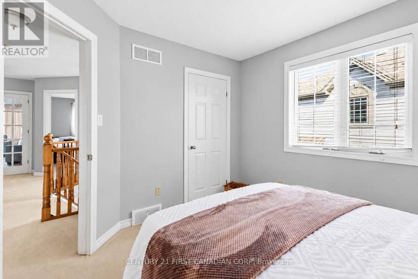 150 - 600 Hyde Park Road — photo 24 of 40