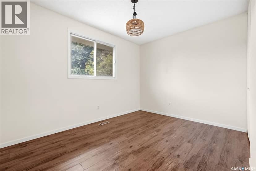 187 Read AVENUE — photo 14 of 40
