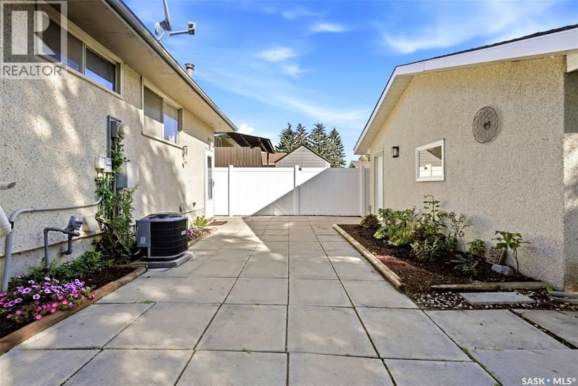 187 Read AVENUE — photo 39 of 40